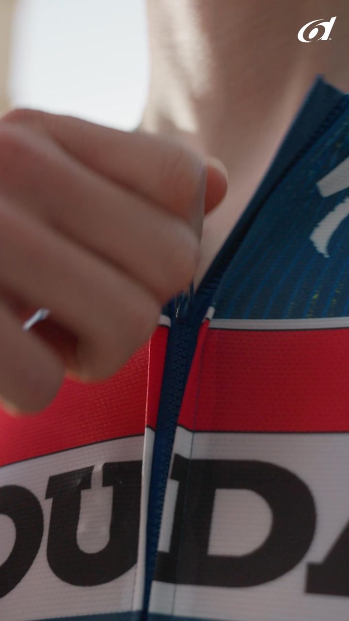 6d Sports Nutrition ad. Angle: Fuel like Tim Merlier: one bottle = 90 g carbs