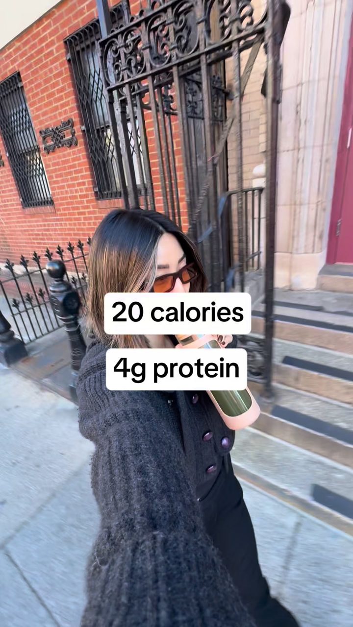 Organika ad. Angle: Need a quick nutrient hit? 20 calories
