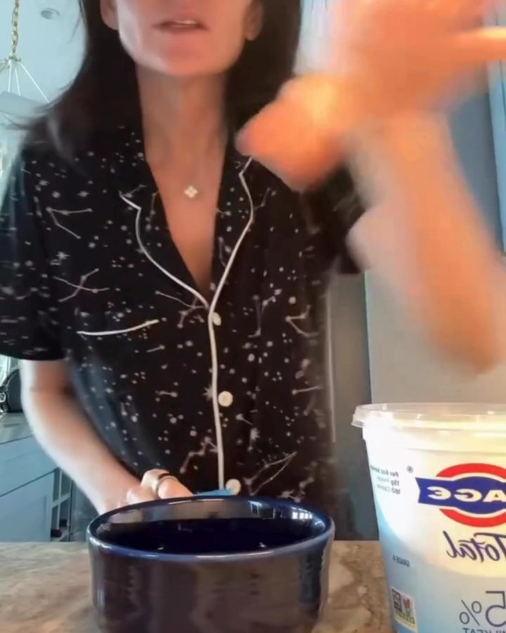 The Pause Life ad. Angle: A doctor's high-protein menopause breakfast, made on camera