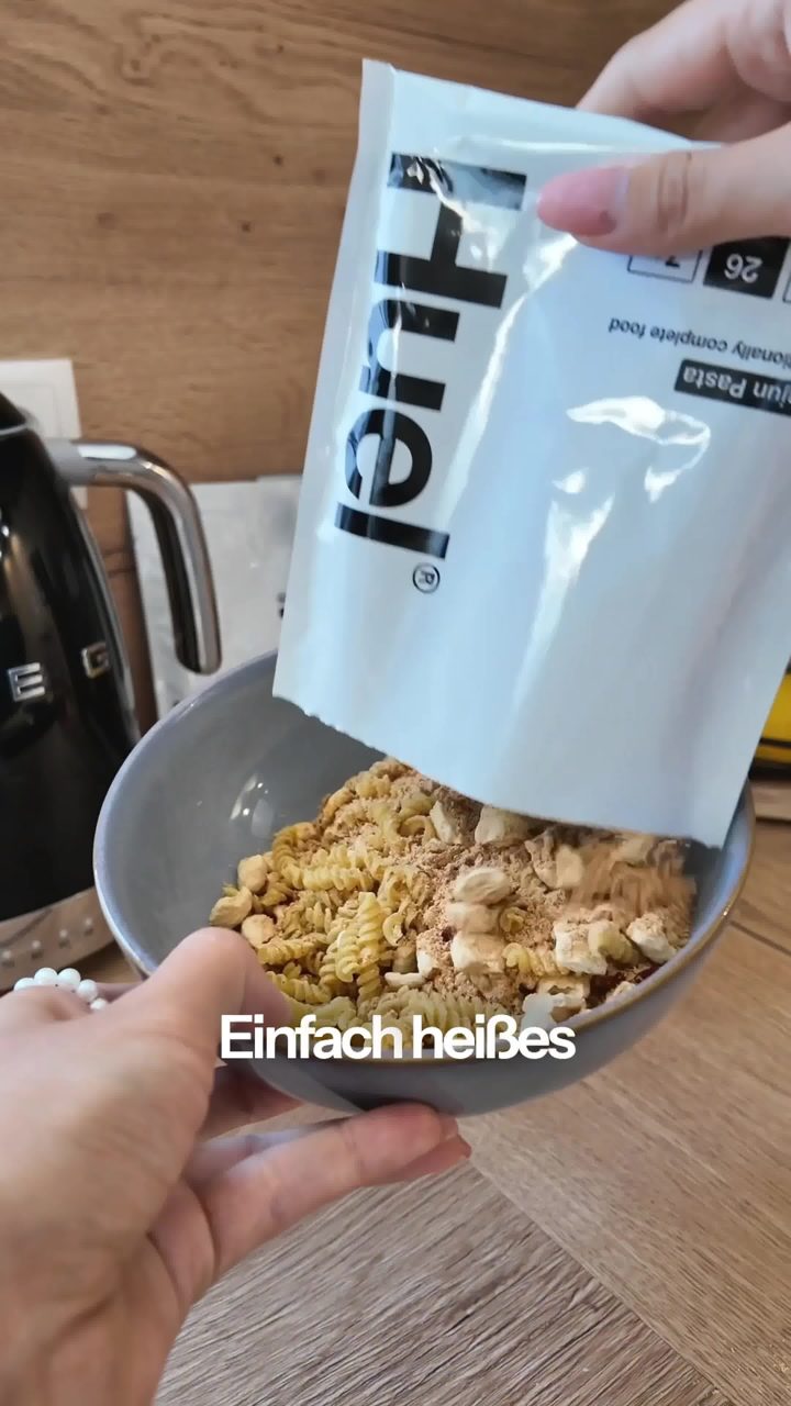Huel ad. Angle: Ditch the crash diets: stay full and focused