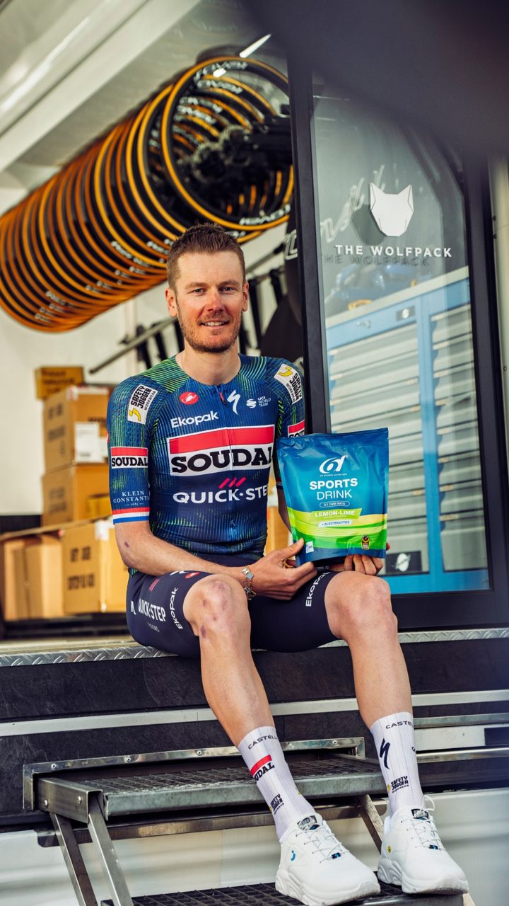 6d Sports Nutrition ad. Angle: The favourite sports drink of a pro cycling team
