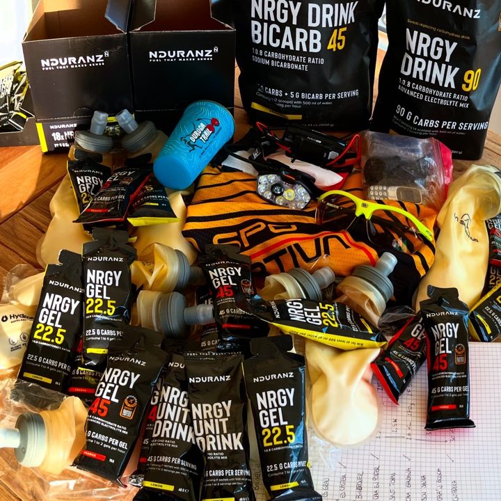 4Endurance ad. Angle: Elite energy, accessible price: price list per product